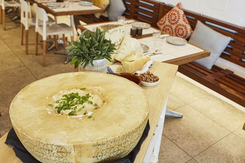 Flaming Cheese Wheel And Wine Experience: Broadway - Kalgoorlie Accommodation 0