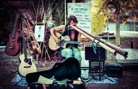 Buskers By The Lake - Kalgoorlie Accommodation 0