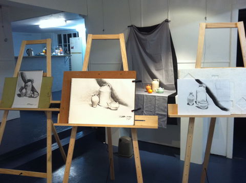 Art Classes With Violetta Strabic - Kalgoorlie Accommodation 1