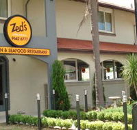Zed's At The Inn