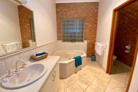 Best Western Coastal Waters Motor Inn - Kalgoorlie Accommodation 7