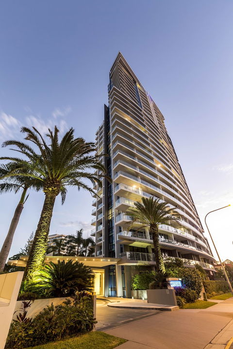 Artique Surfers Paradise - Kalgoorlie Accommodation 0