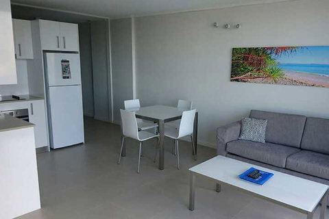 Chateau Beachside - Kalgoorlie Accommodation 7