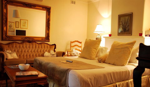 Jacobs Creek Retreat - Kalgoorlie Accommodation 3