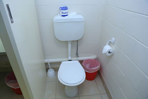 Absolute Lakes Entrance - Kalgoorlie Accommodation 5