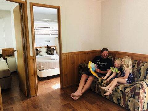 Nitmiluk Chalets - Kalgoorlie Accommodation 4