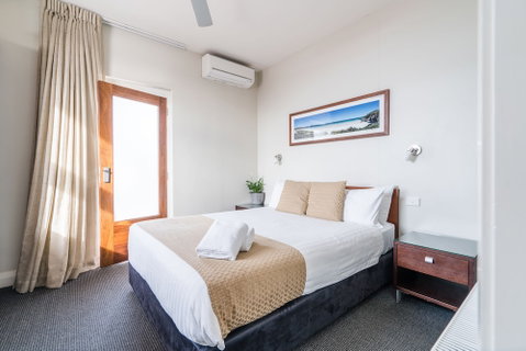 The Huskisson - Kalgoorlie Accommodation 2