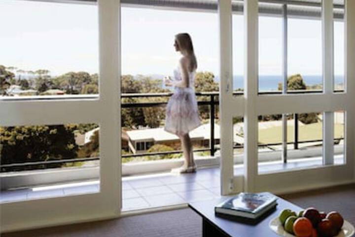 Akolele ACT Kalgoorlie Accommodation