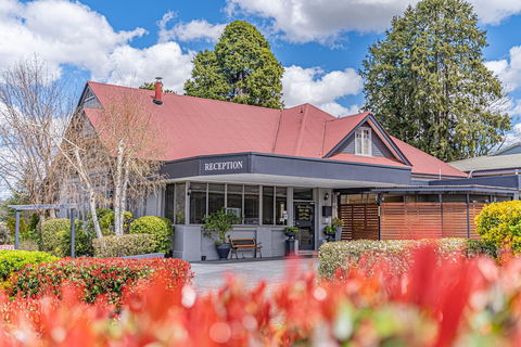Cotswold Gardens - Kalgoorlie Accommodation 1