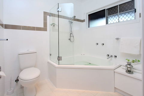 Best Western The Henry Parkes Tenterfield - Kalgoorlie Accommodation 4