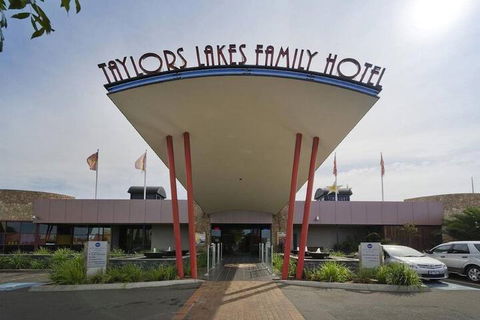Quality Hotel Taylors Lakes - Kalgoorlie Accommodation 1