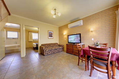 Albury Georgian Motel & Suites - Kalgoorlie Accommodation 5