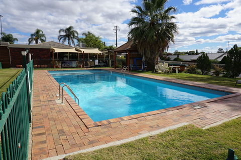 Redhill Tamworth Motor Inn & Conference Centre - Kalgoorlie Accommodation 2