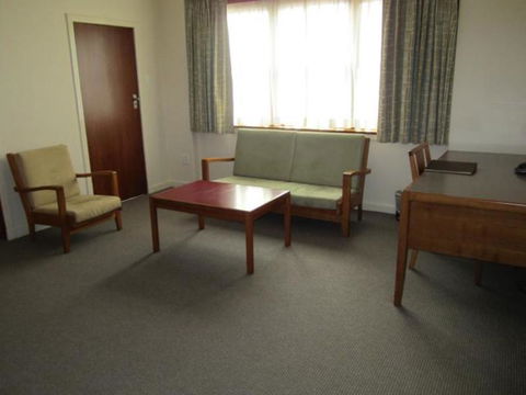 ANU University House Hotel - Kalgoorlie Accommodation 4