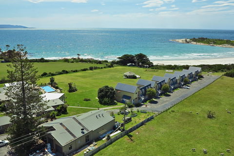 Diamond Island Resort & Bicheno Penguin Show - Kalgoorlie Accommodation 5