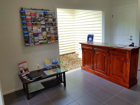 Camelot Boutique Accommodations - Kalgoorlie Accommodation 3