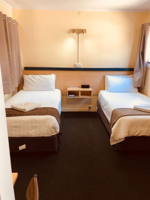 Red Cedar Motel - Kalgoorlie Accommodation 4