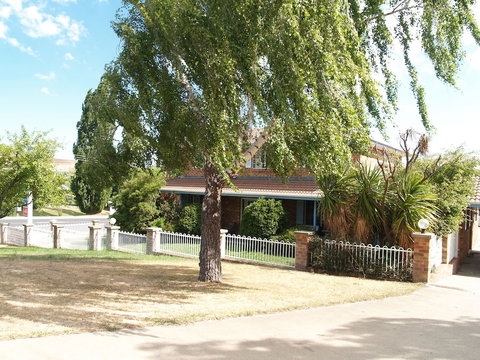 Kinross Inn - Kalgoorlie Accommodation 1