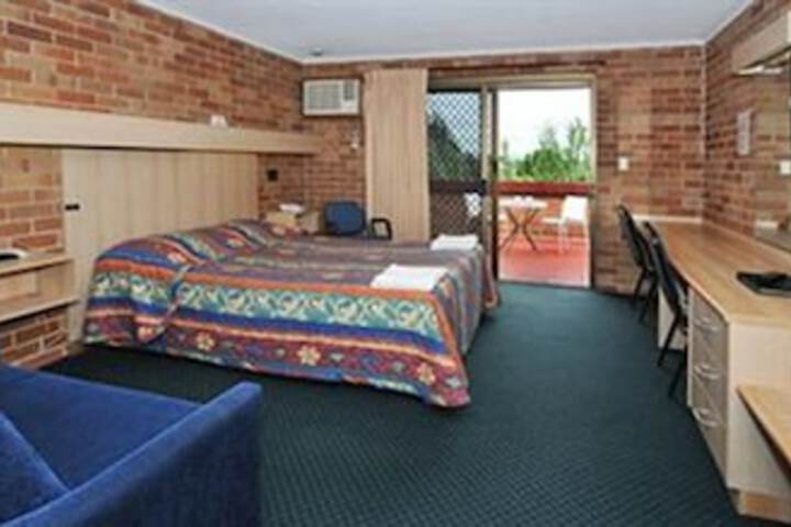 Kalgoorlie Accommodation