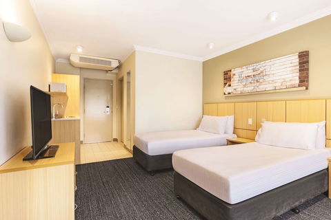 Travelodge Hotel Blacktown Sydney - Kalgoorlie Accommodation 4
