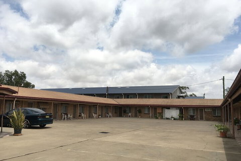 Dragon Phoenix Motel & Restaurant - Kalgoorlie Accommodation 2