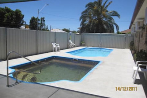 Dragon Phoenix Motel & Restaurant - Kalgoorlie Accommodation 7