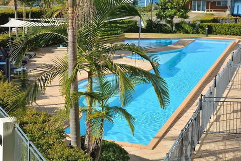 Boathouse Resort Tea Gardens - Kalgoorlie Accommodation 1