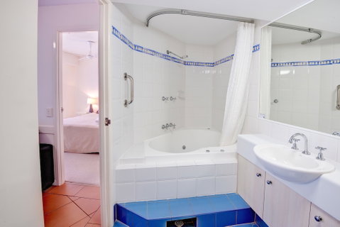 Nautilus Mooloolaba - Kalgoorlie Accommodation 6
