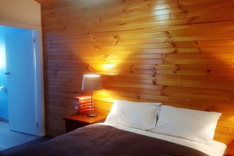 Clunes Motel - Kalgoorlie Accommodation 6