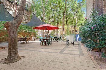 Blue Parrot Backpackers - Kalgoorlie Accommodation 4