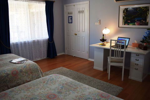 Cutmore Cottages Bagala Bungalow - Kalgoorlie Accommodation 7