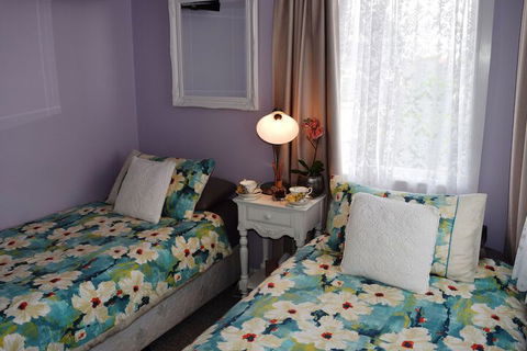 Cutmore Cottages Bagala Bungalow - Kalgoorlie Accommodation 3