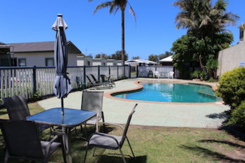 Golden Terrace Holiday Park - Kalgoorlie Accommodation 0