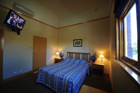 Hotel Victoria - Griffith - Kalgoorlie Accommodation 5