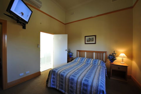 Hotel Victoria - Griffith - Kalgoorlie Accommodation 2
