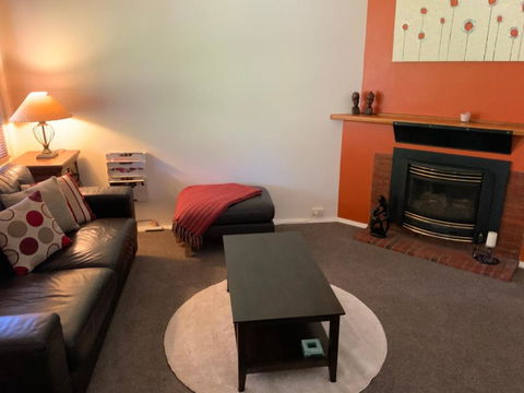 Oats Cottage - Kalgoorlie Accommodation 6