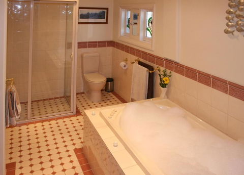 Oats Cottage - Kalgoorlie Accommodation 2