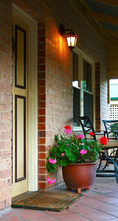 Oats Cottage - Kalgoorlie Accommodation 4