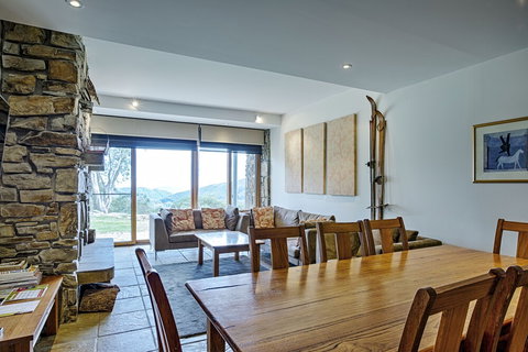 Alpine Woodsmoke - Kalgoorlie Accommodation 3