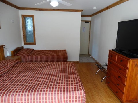 Brooklyn Motel - Kalgoorlie Accommodation 1