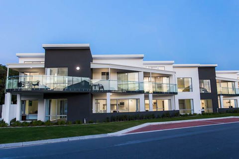 Reflections By Rockingham Apartments - Kalgoorlie Accommodation 6