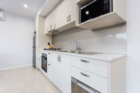 Reflections By Rockingham Apartments - Kalgoorlie Accommodation 7