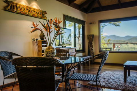 Lombok On Waterfall Retreat - Kalgoorlie Accommodation 1