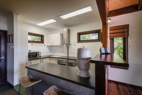 Lombok On Waterfall Retreat - Kalgoorlie Accommodation 5