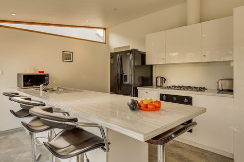 Brampton Cottage - Kalgoorlie Accommodation 4