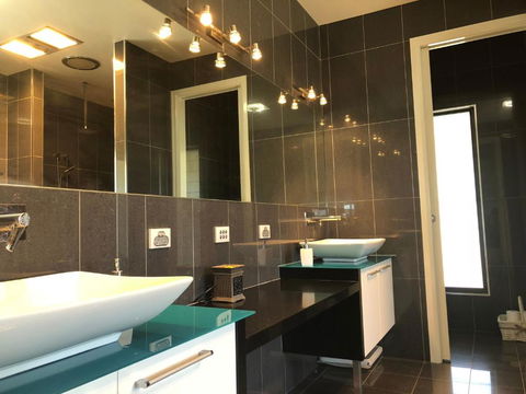 The Glen - Kalgoorlie Accommodation 2