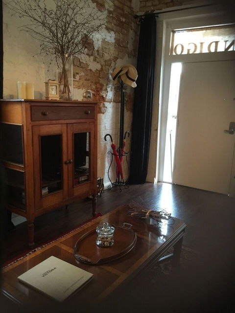 Chiltern Cottage & Indigo Suite - Kalgoorlie Accommodation 6