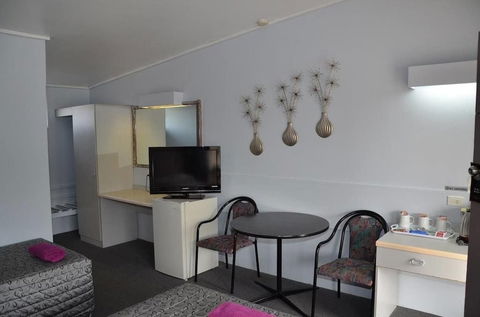 Warwick Motor Inn - Kalgoorlie Accommodation 2