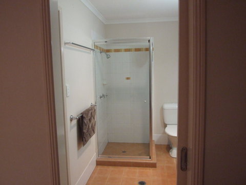 Lake Barra Cottages - Kalgoorlie Accommodation 3