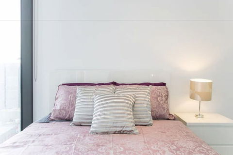 C3CBD Melbourne Apartment - Kalgoorlie Accommodation 4